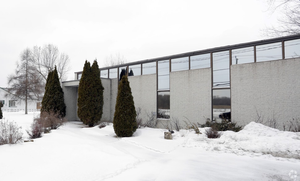 3835 Ch D'oka, St-Joseph-du-Lac, QC à vendre - Photo du bâtiment - Image 2 de 2