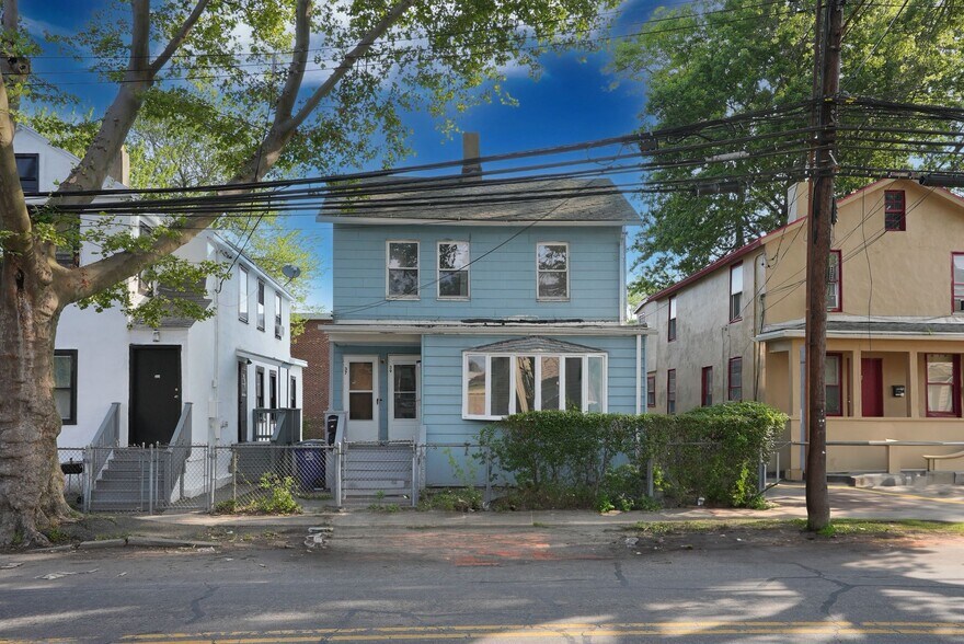 37-39 Granfield Ave, Bridgeport, CT à vendre - Photo principale - Image 1 de 6