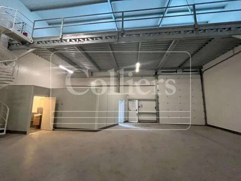 Flex in Gémenos for lease Interior Photo- Image 1 of 6