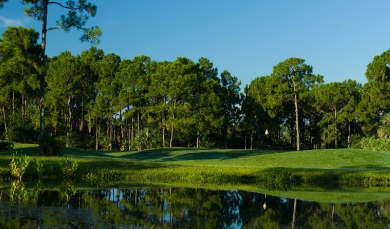 951 SW Country Club Dr, Port Saint Lucie, FL for sale Primary Photo- Image 1 of 10