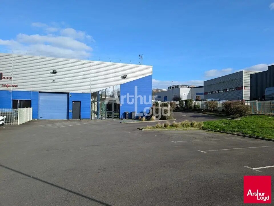 Flex in Cesson-Sévigné for lease Building Photo- Image 1 of 9