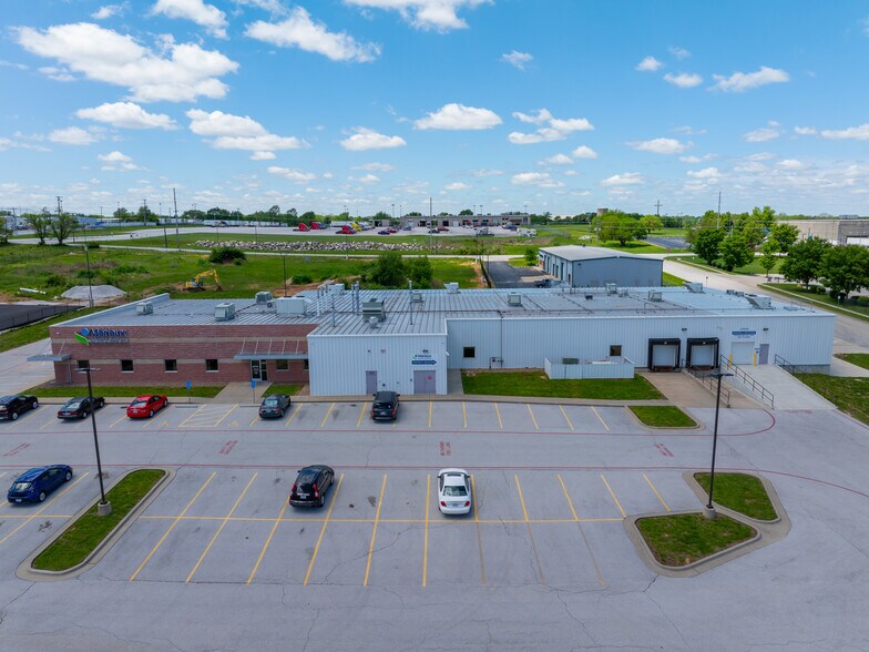 2835 N Oak Grove Ave, Springfield, MO à vendre - Photo du bâtiment - Image 3 de 12