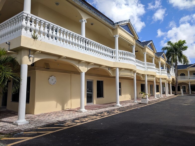 5420-5430 N State Road 7, North Lauderdale, FL à vendre - Photo principale - Image 3 de 14