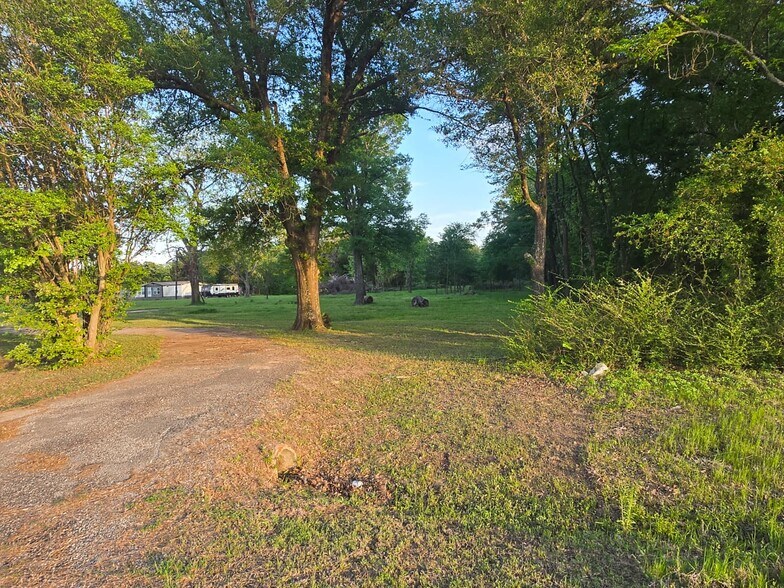 1645 Royall Blvd, Malakoff, TX à vendre - Photo du bâtiment - Image 2 de 5