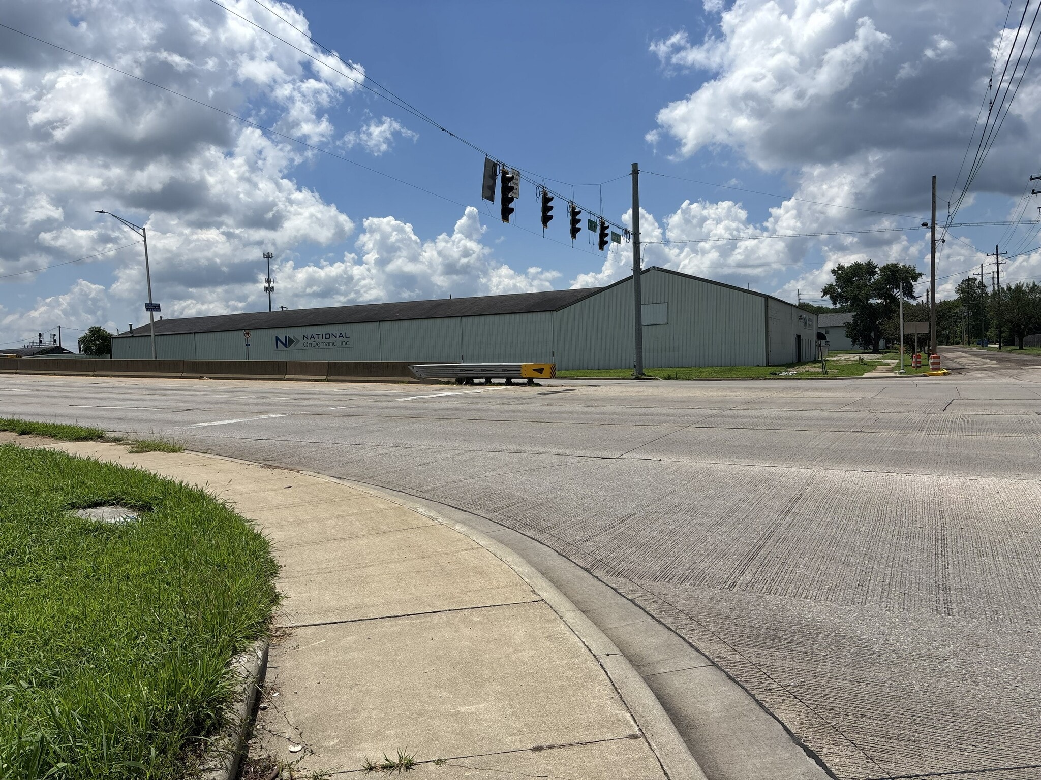 800 N 3rd St, Terre Haute, IN for lease Building Photo- Image 1 of 18