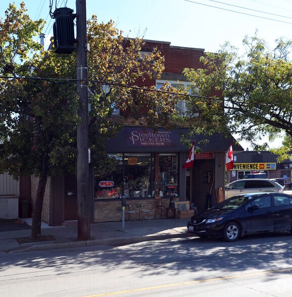 148 Ottawa St N, Hamilton, ON à vendre - Photo principale - Image 1 de 1