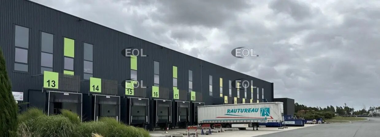 133 Rue Roland Moreno, SAINT-JEAN-DE-LINIÈRES à louer Photo du bâtiment- Image 1 de 5