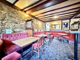 Plus de détails pour 37-39 Main Rd, Beith - Commerce de détail à vendre