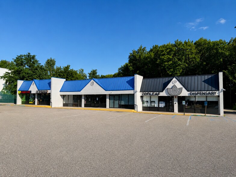 203 Lincoln Hwy, Fairless Hills, PA à louer - Photo du bâtiment - Image 2 de 14