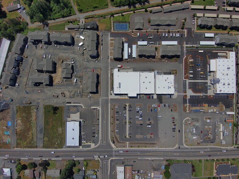 W Main St & Leroy Ave, Molalla, OR à vendre - Photo du bâtiment - Image 2 de 5