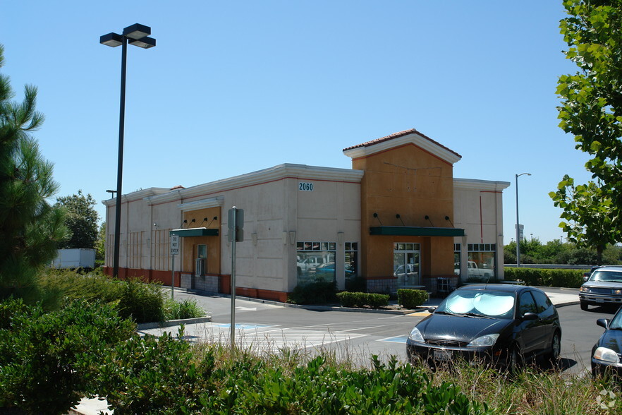 2060 Business Ln, Chico, CA for lease - Building Photo - Image 2 of 2