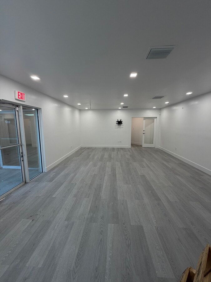 9450 NW 58th St, Miami, FL 33178 - Unit 103 - - Lobby - Image 2 of 10