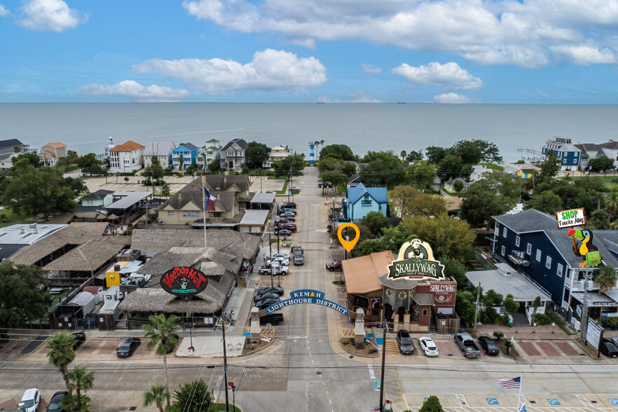 602 6th St, Kemah, TX à vendre - Photo du bâtiment - Image 1 de 1