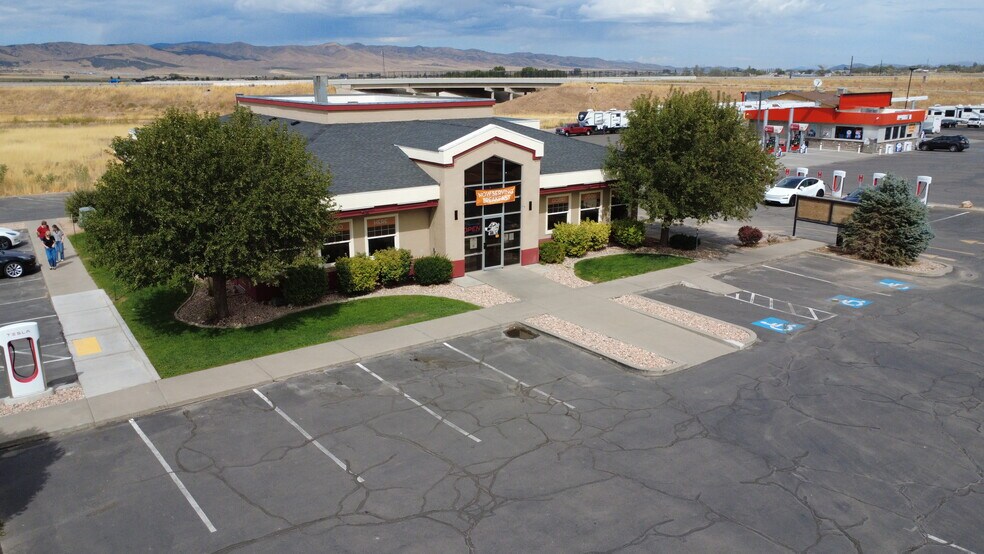 2100 S Main St, Nephi, UT à louer - Photo du bâtiment - Image 3 de 17