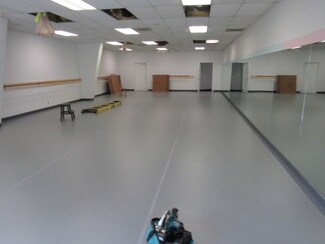 Plus de détails pour 7578 N Broadway, Red Hook, NY - Local d'activités à louer