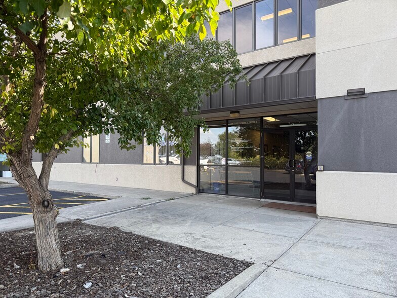 301 Saddle Dr, Helena, MT à louer - Photo du bâtiment - Image 2 de 28