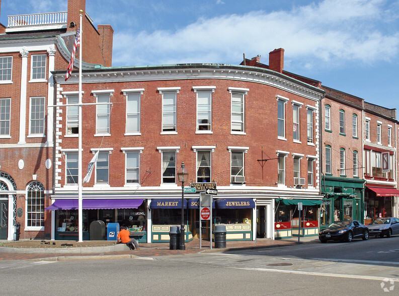 10-12 Market Sq, Portsmouth, NH à louer - Photo du bâtiment - Image 2 de 3