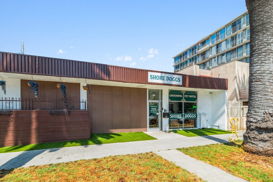 325 Atlantic Ave, Long Beach, CA à vendre - Photo du bâtiment - Image 2 de 7