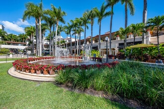 4220 Laguna St, Coral Gables, FL for lease Interior Photo- Image 2 of 11