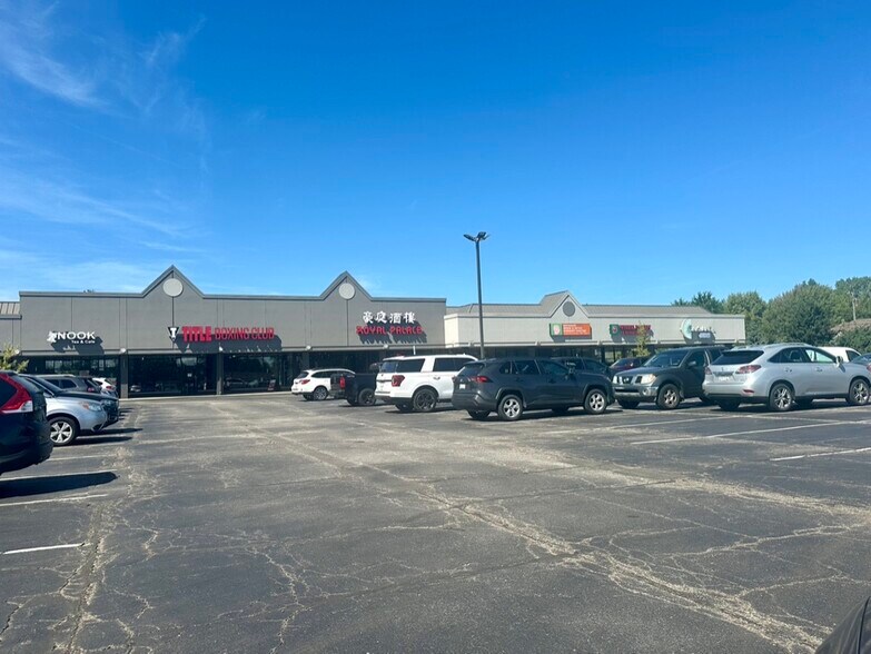 5047-5137 Rochester Rd, Troy, MI for lease - Building Photo - Image 1 of 6
