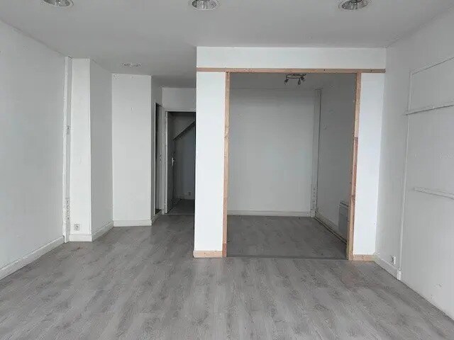 Office in Chalon-sur-Saône for lease - Interior Photo - Image 1 of 2