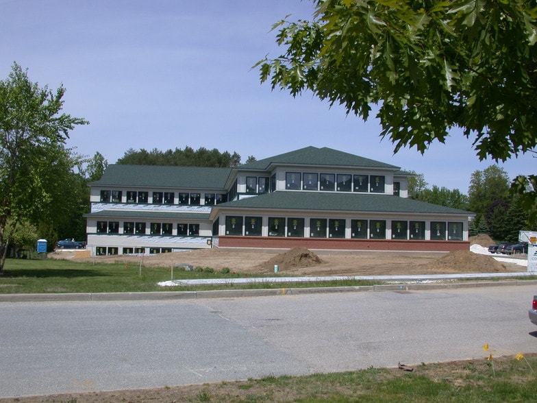 277 Blair Park Rd, Williston, VT à louer - Photo principale - Image 1 de 10