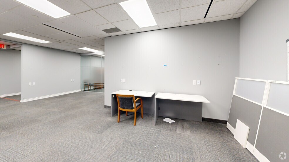 5500 N Service Rd, Burlington, ON à louer - Photo du bâtiment - Image 2 de 31