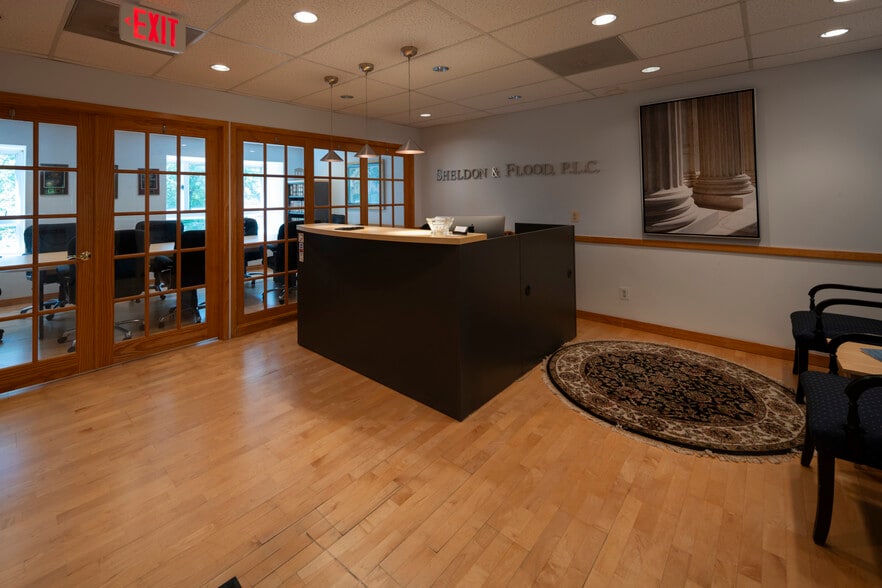 10621-10623 Jones St, Fairfax, VA for sale - Building Photo - Image 3 of 10