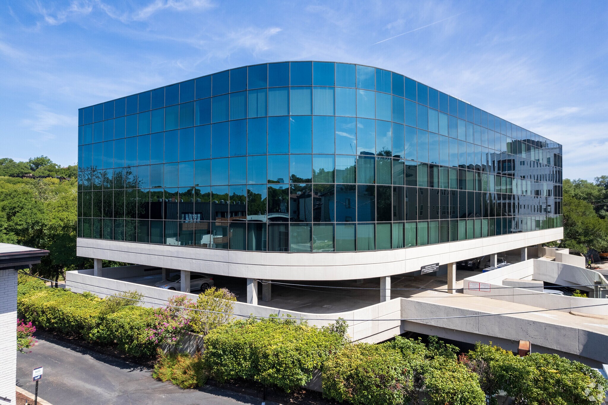 1301 W 25th St, Austin, TX à louer Photo du bâtiment- Image 1 de 5