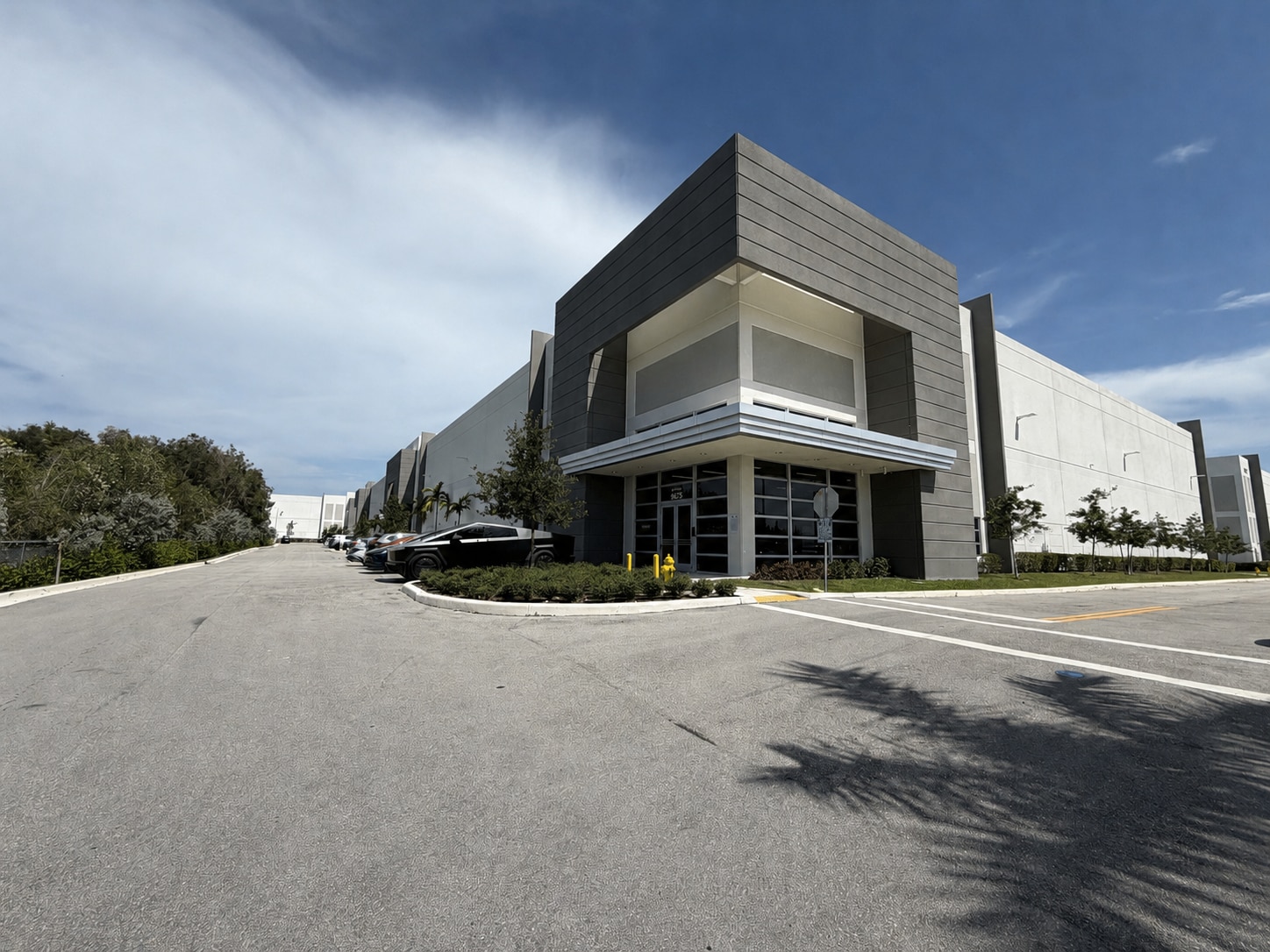 9675 NW 174th St, Hialeah, FL for lease Building Photo- Image 1 of 11