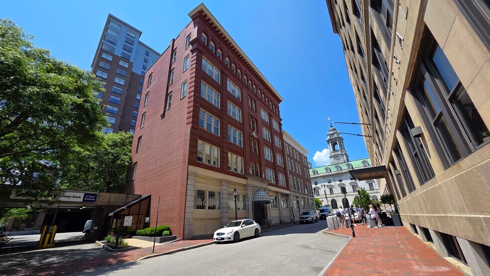 396-400 Congress St, Portland, ME for lease - Building Photo - Image 1 of 7