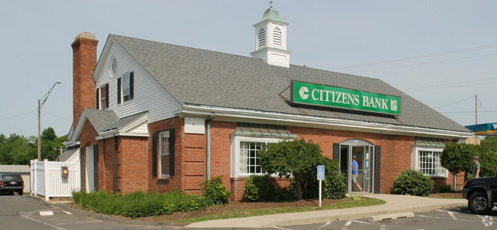 376 Main St, Durham, CT for lease - Building Photo - Image 2 of 3