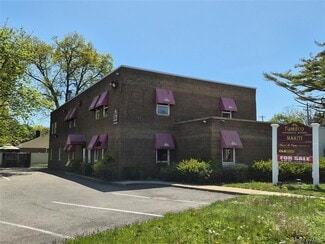 More details for 121 W Oak St, Amityville, NY - Office for Sale