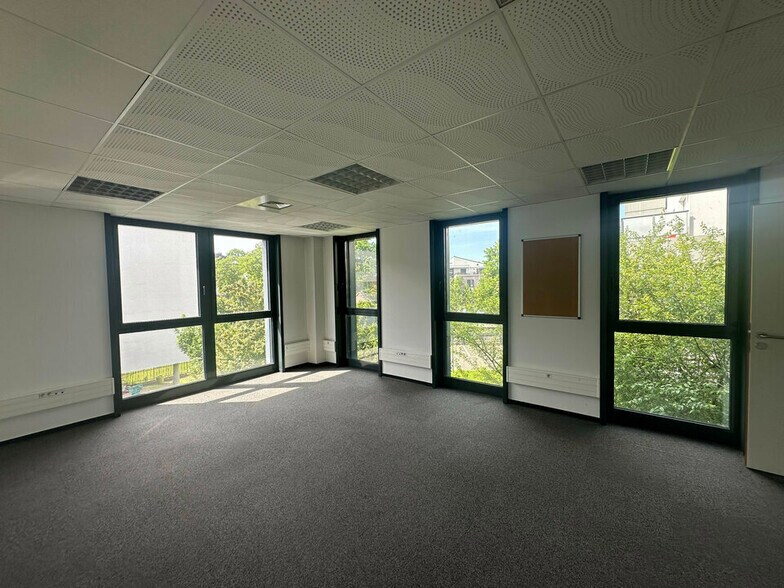 Bureau dans Strasbourg à louer - Photo intérieure - Image 3 de 7