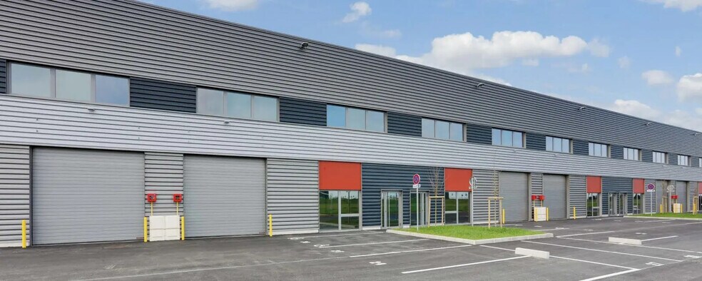 5 Les Grands Champs, Le Thillay à louer - Photo du bâtiment - Image 3 de 37