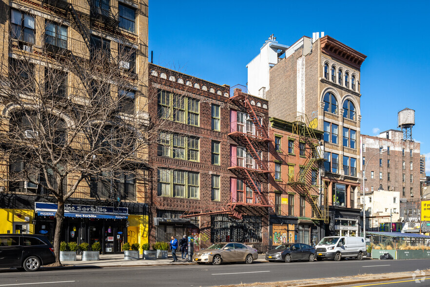 338-340 Bowery, New York, NY à louer - Photo principale - Image 1 de 4