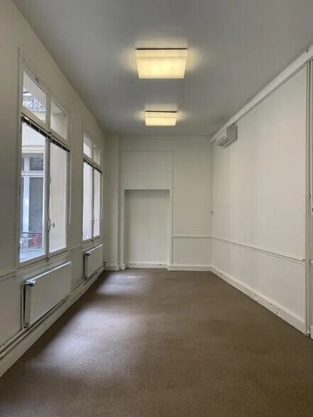 57 Rue Pierre Charron, Paris à louer - Photo intérieure - Image 3 de 11