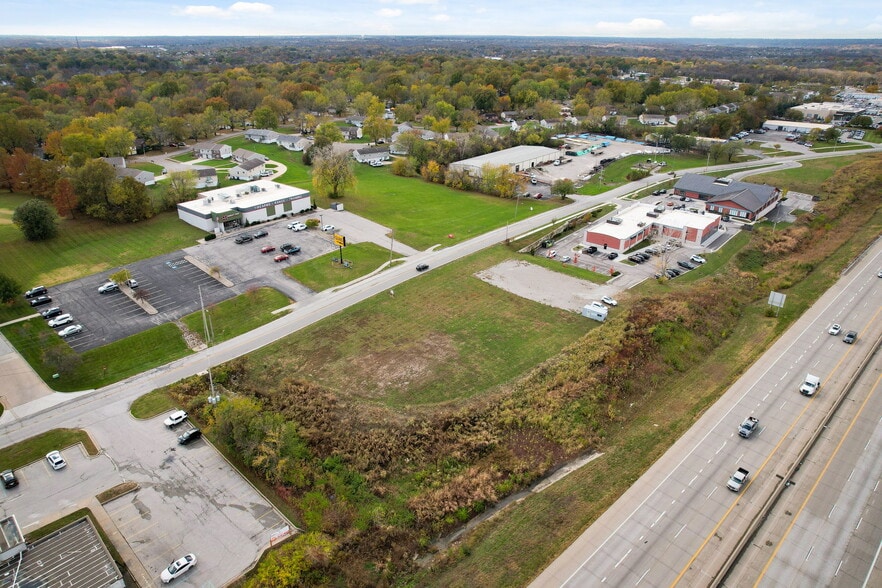 2401 NW S Outer rd, Blue Springs, MO à vendre - Aérien - Image 3 de 11