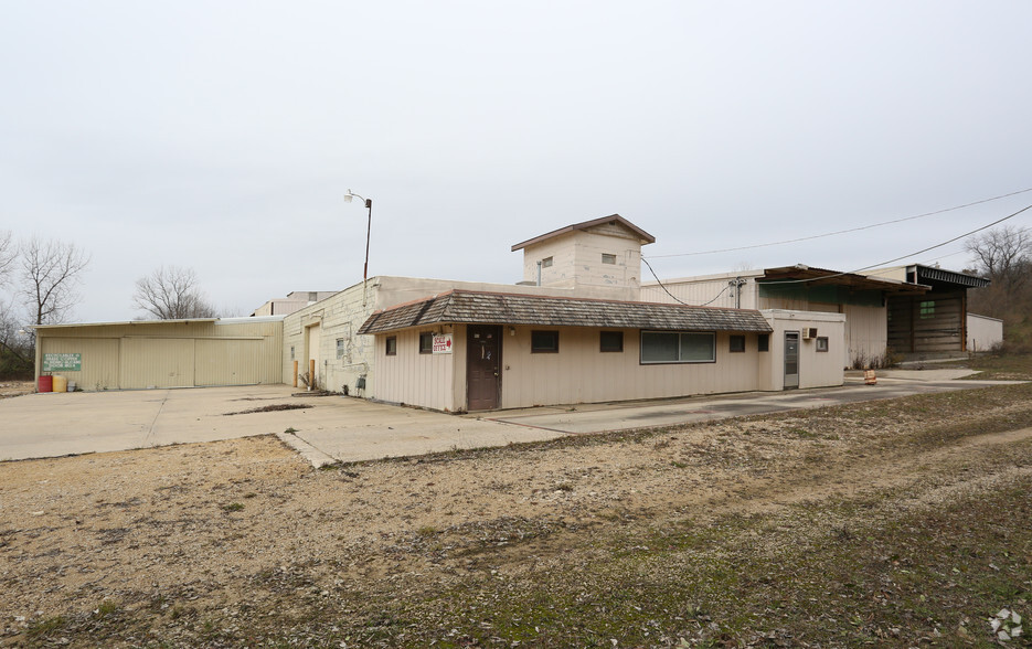 1192 E IL Route 64, Oregon, IL à vendre - Photo principale - Image 1 de 4