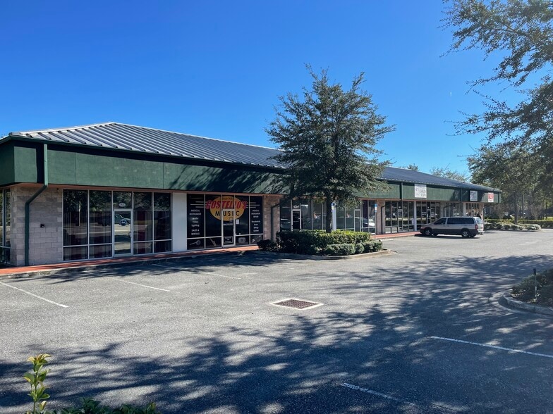 179 College Dr, Orange Park, FL for lease - Building Photo - Image 1 of 9