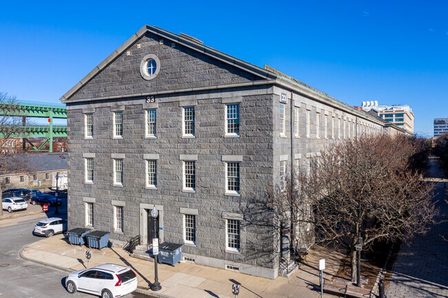 Plus de détails pour 33 Third Ave, Charlestown, MA - Multi-résidentiel à vendre