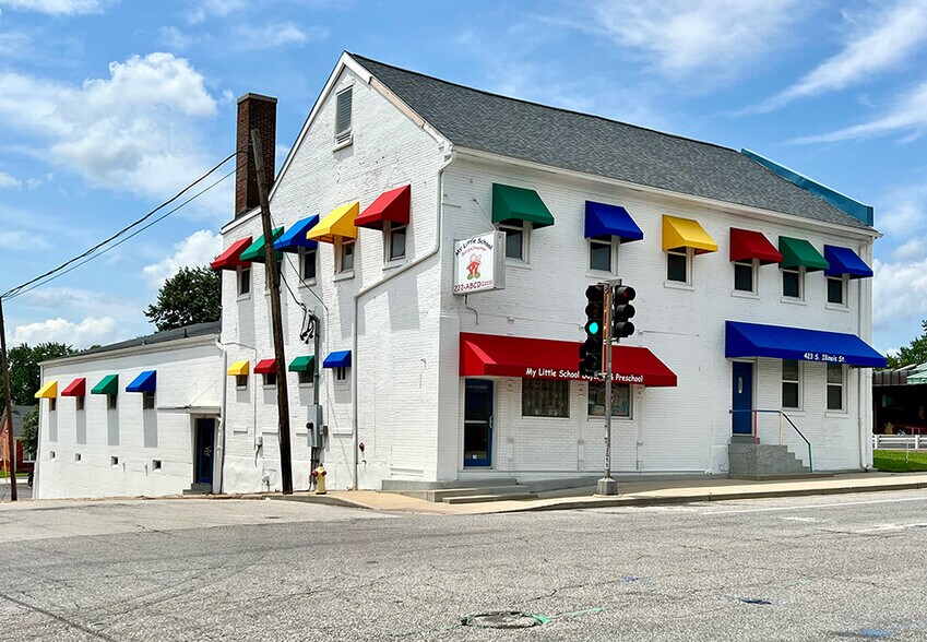 423 S Illinois St, Belleville, IL à vendre - Photo du bâtiment - Image 1 de 6