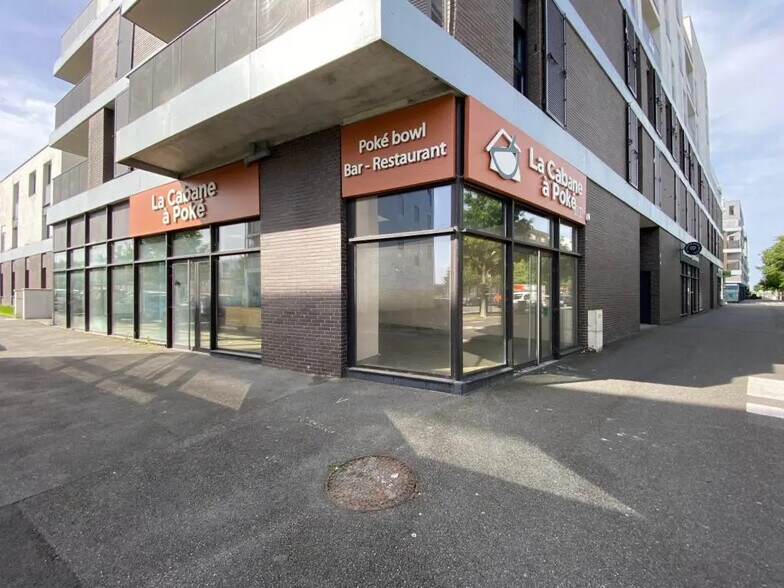 Commerce de détail dans Blagnac à louer - Photo du bâtiment - Image 2 de 9