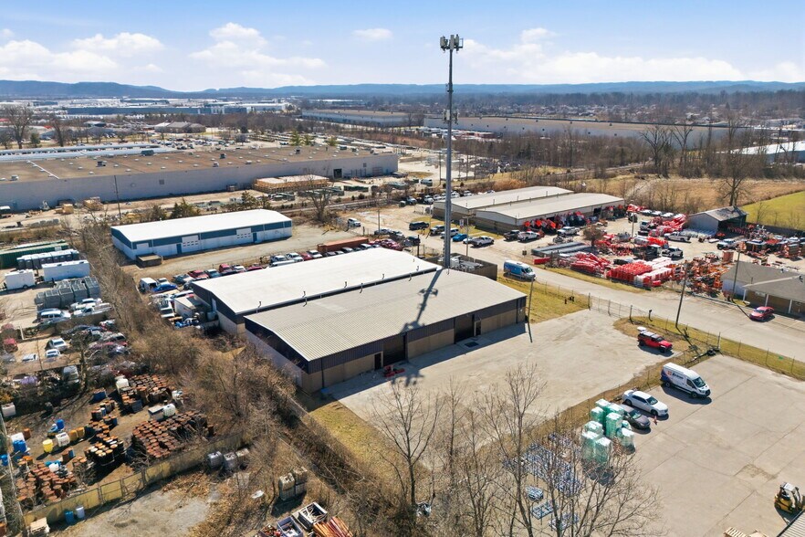 473 Roberts Ave, Louisville, KY à louer - Photo du bâtiment - Image 3 de 25
