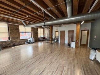 Plus de détails pour 1500 W Carroll Ave, Chicago, IL - Bureau, Industriel à louer