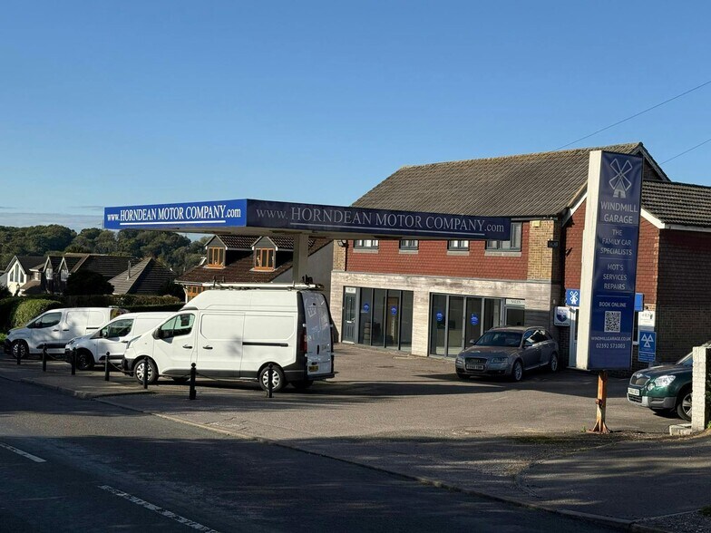 249 London Rd, Horndean à louer - Photo du bâtiment - Image 3 de 11