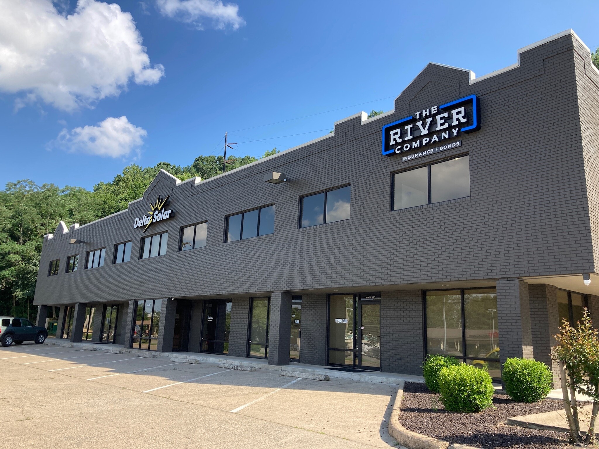 2725 Cantrell Rd, Little Rock, AR for lease Building Photo- Image 1 of 6