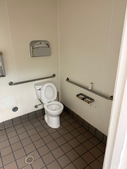 8325-8349 Foothill Blvd, Sunland, CA for lease - Other - Image 3 of 20