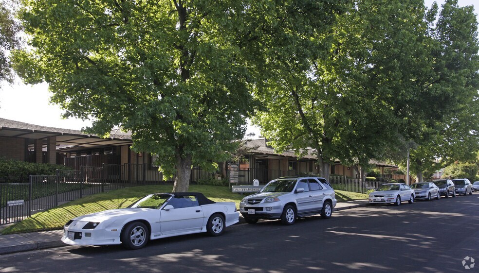 516 W Remington Dr, Sunnyvale, CA for sale - Building Photo - Image 3 of 6