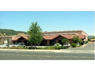 19310 Sonoma Hwy, Sonoma, CA à louer - Photo du bâtiment - Image 2 de 3